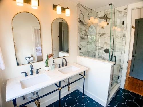 Guesthouse Charleston EAST 46 G and H Guesthouse Charleston EAST 46 G and H