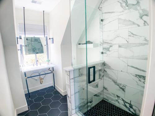 Guesthouse Charleston EAST 46 G and H Guesthouse Charleston EAST 46 G and H