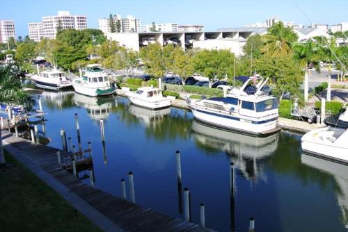Helene's Santa Maria Harbour Condo