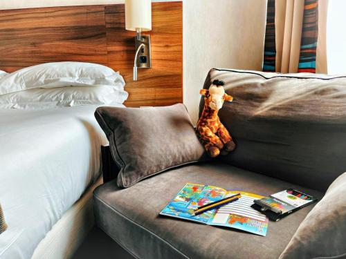 Holiday Inn Paris Montmartre an IHG Hotel - image 4