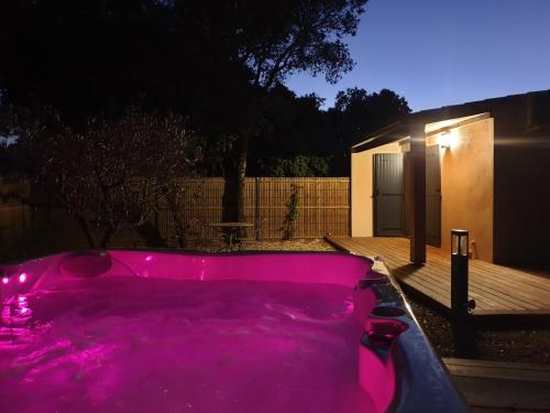 Mazet de charme sur les hauteurs de Nîmes gîte à louer Mas-de-Ponge