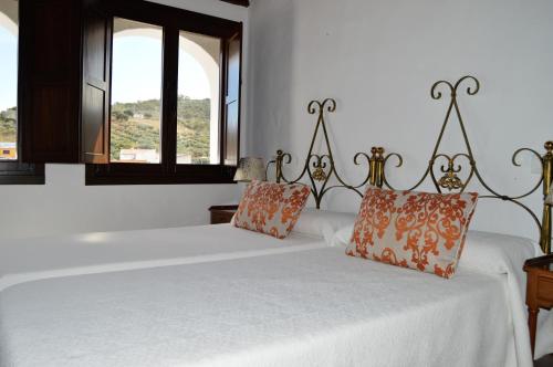 Apartamentos Turísticos - Hostal Los Alisos