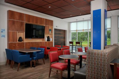 Food and beverages, Holiday Inn Express Amherst - Lockport by IHG in Lockport (NY)