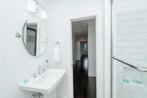 Guesthouse Charleston WEST 62 - image 5