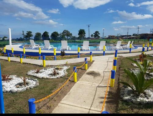 Espectaculares Apartamentos Amoblados con Piscina