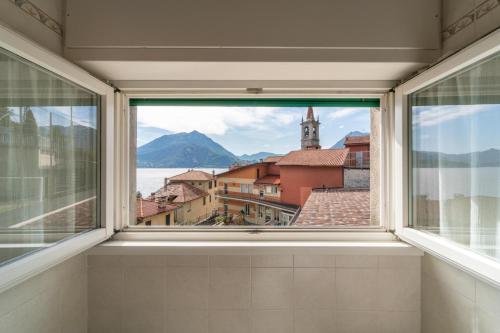 Casa Vista Cipressi in วาเรนนา