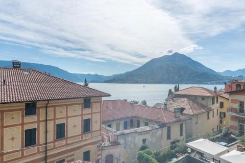 Casa Vista Cipressi in วาเรนนา