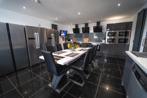 The Ashcroft Apartments - image 7