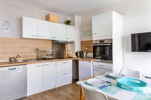 Nice and bright flat with balcony and parking center of Arcachon - Welkeys