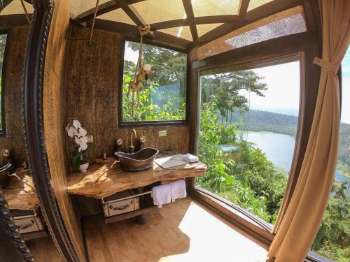 Glamping in Costa Rica: 21 Unique Places to Stay