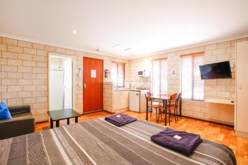 Kalbarri Tudor Holiday Park in كالبارى