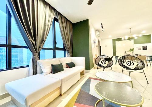 KL Gateway Premium Residences by Moka, Kuala Lumpur