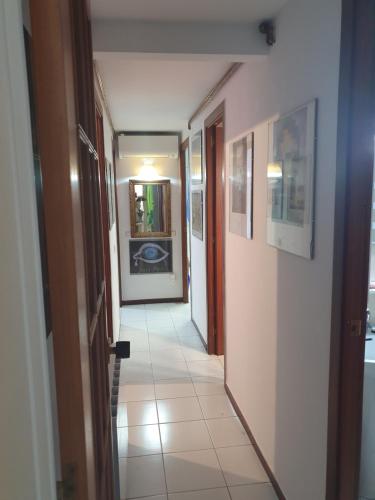 APARTAMENTO CON OFICINA Y VISTAS AL MAR