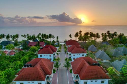 Sunny Palms Beach Bungalows