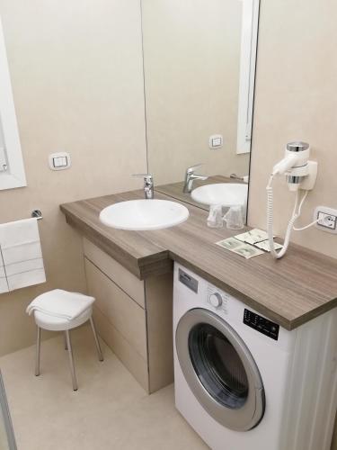 Delta Hotel Apartments – Milan, DC