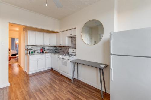 Urban 1BR In A Top Location 15min To NYC - image 4