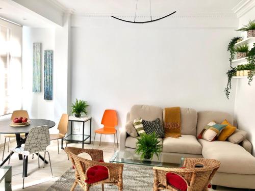 Three-Bedroom Apartment image 10