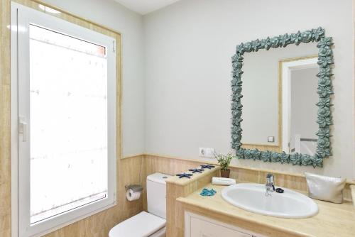 Two-Bedroom Apartment room in Chalet Santa Ana 7 by VillaGranCanaria