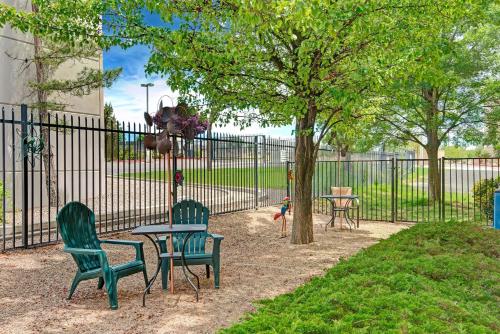 Photo - Days Inn & Suites by Wyndham Airport Albuquerque