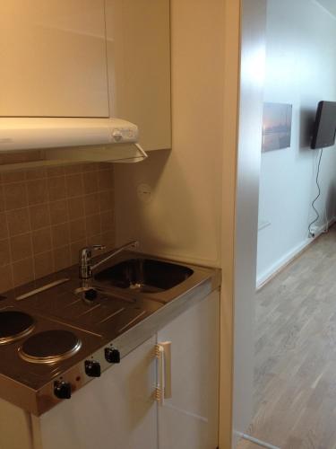 Kitchen, Sentrumsgarden Motell AS in Svolvaer