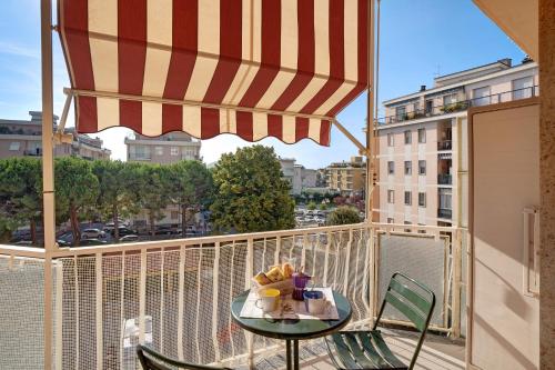 Superior One-Bedroom Apartment with Balcony