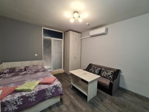 Sixty-nine Apartment - Student City