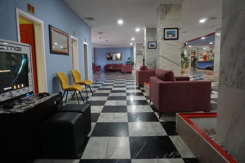 Apartamentos Pirámides - image 5