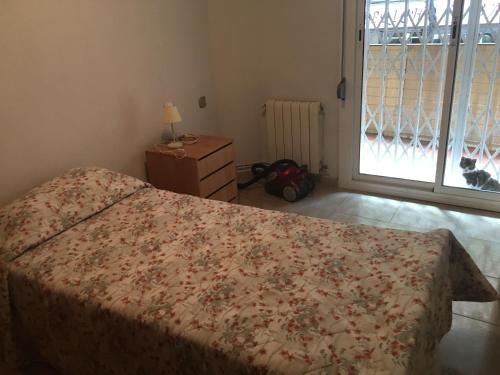  Habitació solo para mujeres in Santa Coloma de Gramanet