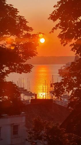 Central Falmouth Townhouse with Stunning Views and Garden