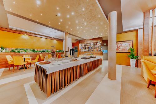 Hotel Lion 2