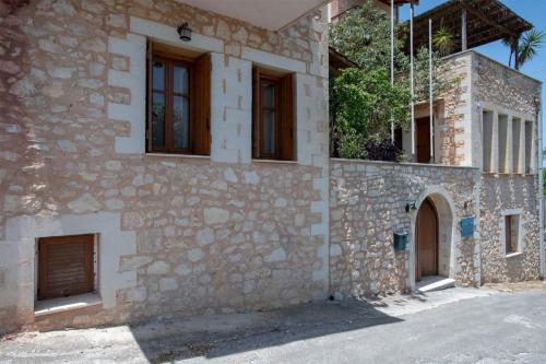 Eftrapelia Provarma Villa gîte à louer Próvarma