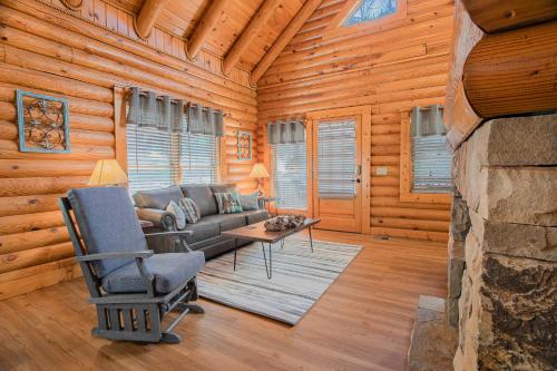 Deer Tracks Retreat in Pigeon Forge! - image 6