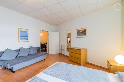 Spacious and modern furnished apartment for 10 guests Spacious and modern furnished apartment for 10 guests