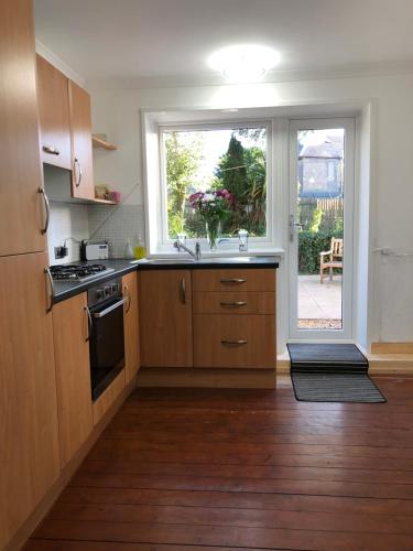 Picture of Ace Largs Ground Floor Apartment With Garden