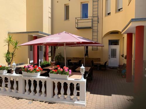 Apartment Hotel KRAL - BUSINESS HOTEL & SERVICED APARTMENTS
