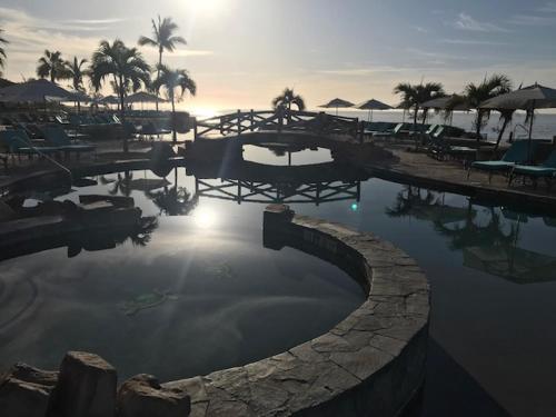 Top 10 Kid-Friendly Resorts In Cabo San Lucas, Mexico - | Trip101
