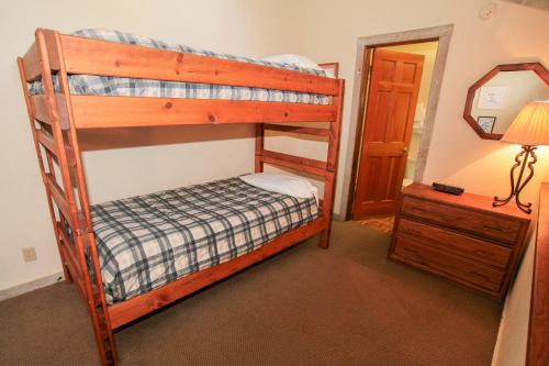 Mountainback #12 Loft - image 9