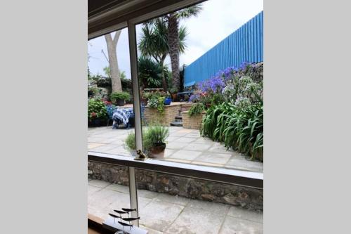 Stunning & spacious house in central Tenby