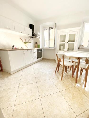  Apartment Evelina in Pula