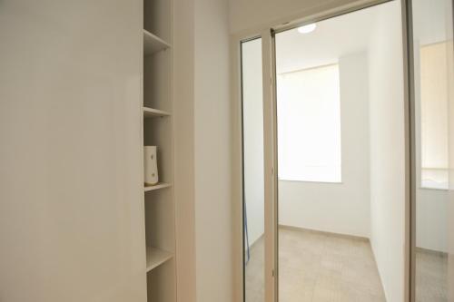 Miku Apartment-Stunning Apartment At Taiwan, Tirana (foto 9)