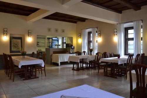 Restorāns, Horský hotel Anděl (Horsky hotel Andel) in Suča Rudna
