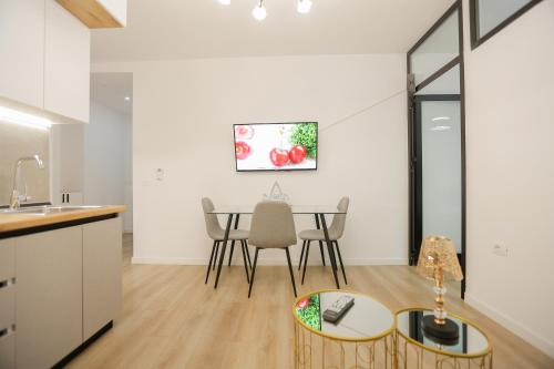 Miku Apartment-Adorable Apartment At Bllok Area, Tirana (photo 4)