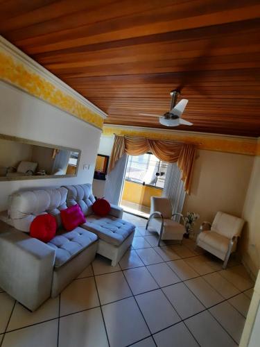 . Casa da mãe