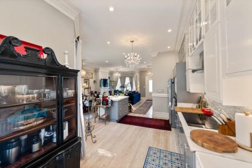 San Francisco Retreat Just Steps from Golden Gate Park and Ocean Beach! home - image 5