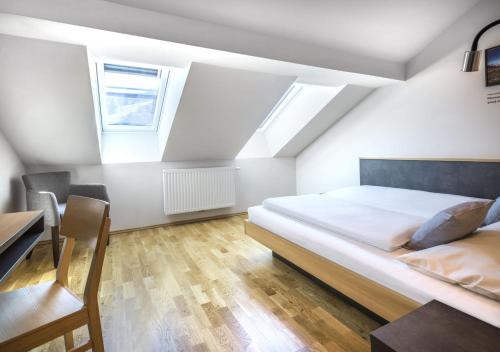 1 twin bed
