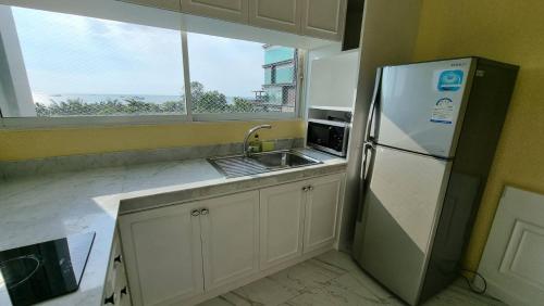 View Talay 6 Pattaya Beach by CANDO Room Type - Studio with Sea View