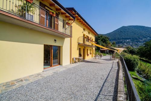 Agriturismo La Cascina B&B in San Fedele Intelvi