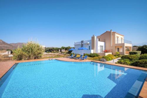 Apartment in Chania with outdoor pool
