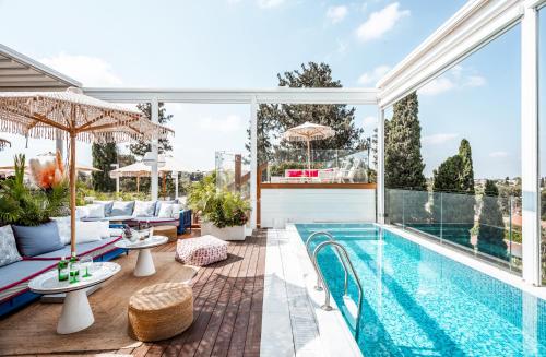 수영장, 레어 센스 호텔 (Lear Sense Hotel) in 게데라