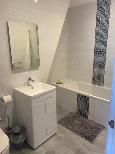Three-Bedroom Apartment image 2